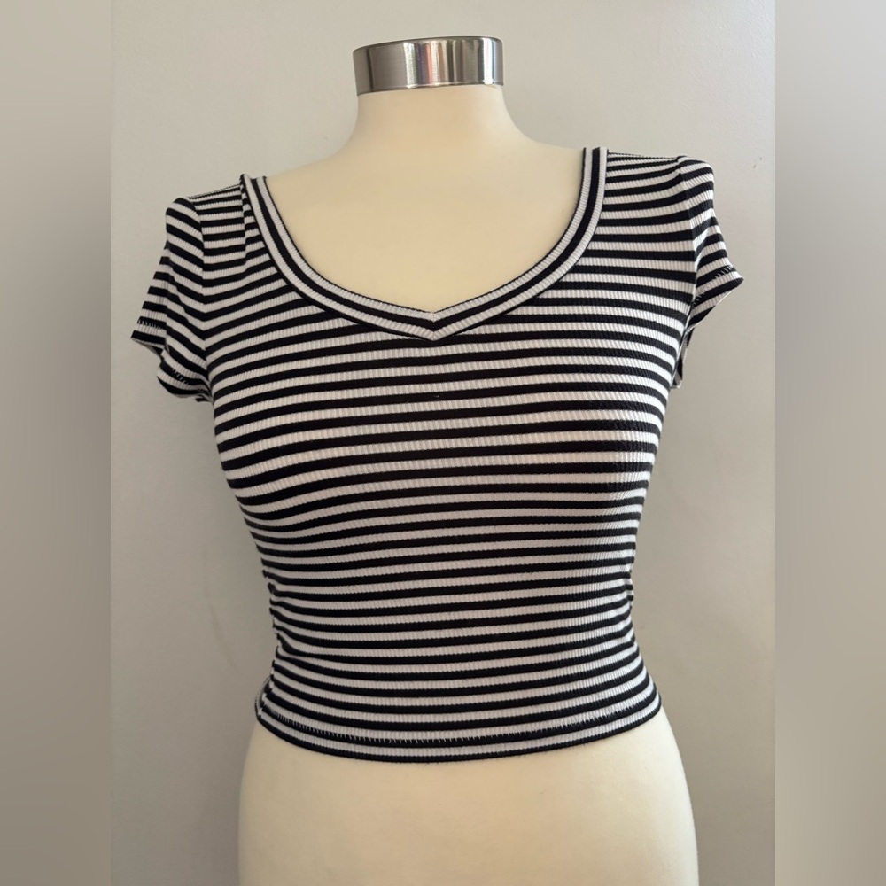 Aeropostale Black and White Striped Crop Top